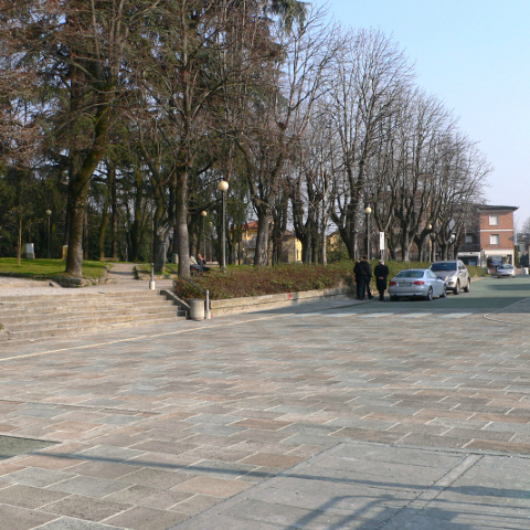 Nuova pavimentazione Piazza Zanti